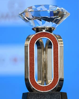 Wanda Diamond League Shanghai Keqiao 2026 - press conference, PK, Pressekonferenz SHAOXING, CHINA - MAY 15: The official event trophy is displayed on the table during a press conference on the eve of the Yangtze River Delta Athletics Diamond Gala, the Shanghai Keqiao leg and opening meeting of the 2026 Wanda Diamond League circuit, at the China Textile City Sports Center in Keqiao, Shaoxing, Zhejiang province, China, on May 15, 2026. Shanghai China Copyright: xSTRx originalFilename:str-wandadia260515_npvnS.jpg
