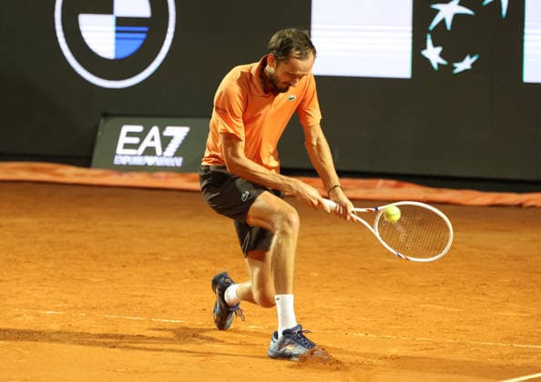 May 15, 2026, Rome, Lazio, Italy: DANIIL MEDVEDEV during the match against M. Landaluce of Spain in the quarter-finals of tennis tournament ATP, Tennis Herren 1000 Internazionali BNL Dâ€⠢Italia, Rome, Italy. Medvedev won 1:6, 6:4, 7:5. Tennis 2026, ATP Italian Open: Daniil Medvedev 1:6, 6:4, 7:5 - ZUMAc278 20260515_zsp_c278_017 Copyright: xMarcinxCholewinskix