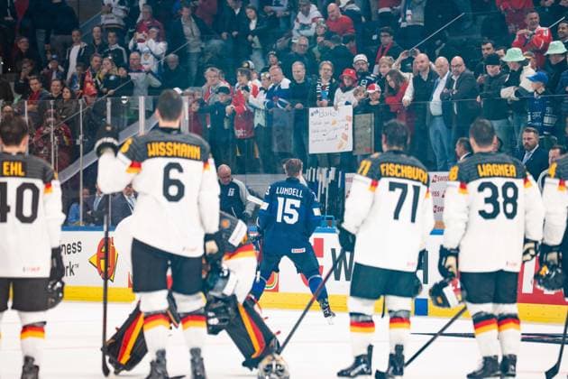 ZURICH, ZURICH - MAY 15: Anton Lundell of Finland during the best player ceremony following the 2026 IIHF World Championship, WM, Weltmeisterschaft Group A match between Finland and Germany at Swiss Life Arena on May 15, 2026 in Zurich, Zurich, Switzerland. Copyright: xLivioxBaeriswylx xSPPx Sportspressphoto_SPR147114