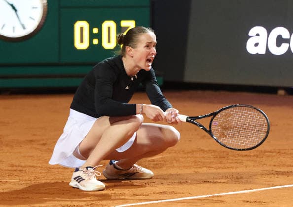 May 15, 2026, Rome, Lazio, Italy: ELINA SVITOLINA of Ukraine during the match against I. Swiatek of Poland in the semifinals of tennis tournament WTA, Tennis Damen 1000 Internazionali BNL DÃ¢â‚¬â ¢Italia, Rome, Italy. Svitolina won 6:4, 2:6, 6:2. Tennis 2026, WTA Italian Open: Elina Svitolina 6:4, 2:6, 6:2  - ZUMAc278 20260515_zsp_c278_036 Copyright: xMarcinxCholewinskix