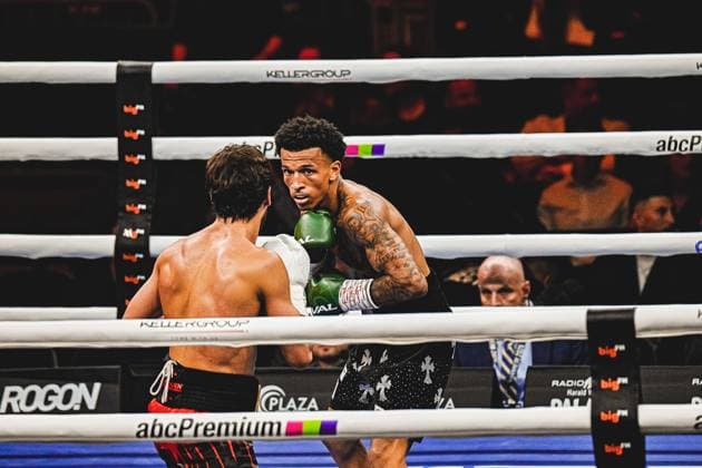 Intense exchange of blows at the boxing event Ringside on 15 05 2026 in the SAP Arena Mannheim Devrim Gökduman and Franklyn Donovan deliver a dynamic fight in the ring with alternating attacks and defensive movements Ringside, 15 05 2026, Mannheim, SAP Arena Copyright: xspeedshotx