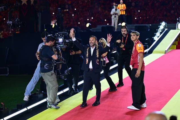 Galatasaray celebrate Super Lig championship ISTANBUL, TURKIYE - MAY 15: Galatasaray head coach Okan Buruk attends the championship ceremony at RAMS Park Stadium, where fans, players and technical staff of the Galatasaray football team celebrate winning the 2025-2026 Turkish Super Lig season in Istanbul, Turkiye on May 15, 2026. Abdulhamid Hosbas Anadolu Istanbul Turkey. Editorial use only. Please get in touch for any other usage.  Copyright: x2026xAnadoluxAbdulhamidxHosbasx