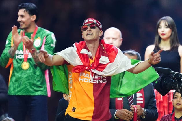 Galatasaray celebrate Super Lig championship ISTANBUL, TURKIYE - MAY 15: Galatasaray football player Roland Sallai joins the celebrations as the players and coaching staff celebrate winning the 2025-2026 Turkish Super Lig championship with a ceremony held at Rams Park Stadium in Istanbul, Turkiye on May 15, 2026. Hakan Akgun Anadolu Istanbul Turkey. Editorial use only. Please get in touch for any other usage.  Copyright: x2026xAnadoluxHakanxAkgunx