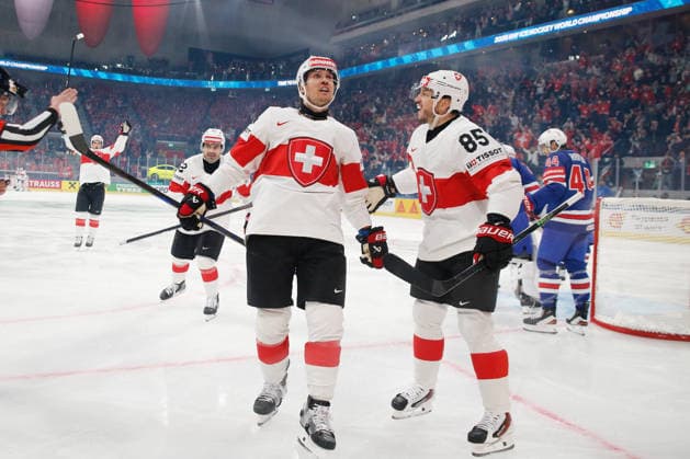 World Championship 2026 USA SUI Goal celebration Pius Suter Sven Andrighetto Switzerland 15 05 2026 Swiss Life Arena Zuerich , SWITZERLAND, Men IIHF Ice Hockey World Championship Zurich 2026 Group USA Switzerland Goal celebration Pius Suter Sven Andrighetto Switzerland