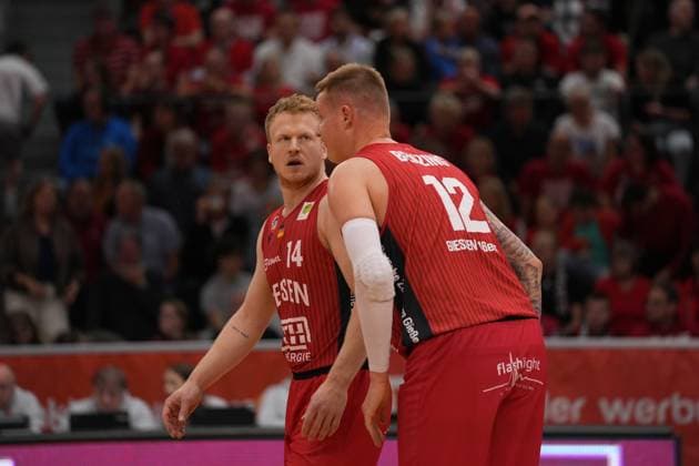 Giessen, Germany, May 15th 2026: Luis Elias Figge ( 14 Giessen ) Robin Benzing ( 12 Giessen ) during the 2. Basketball- Bundesliga Pro A Playoff match between Giessen 46ers and Hakro Merlin?s Crailsheim at Sporthalle Giessen-OST. (Julia Kneissl SPP) Copyright: xJuliaxKneisslx xSPPx Sportspressphoto_SPR147214