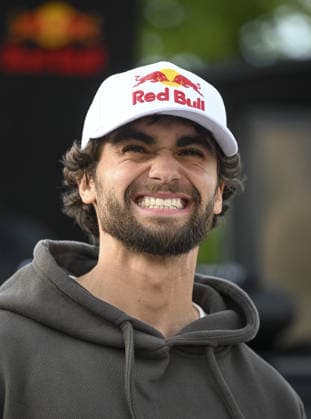 Red Bull athlete Arda Saatci welcomed in Berlin BERLIN, GERMANY - MAY 15: Red Bull athlete Arda Saatci, who completed an approximately 600-kilometer ultramarathon attempt from Death Valley National Park in California to Santa Monica Pier in 123 hours, 21 minutes, and 10 seconds, welcomed in Berlin, Germany on May 15, 2026. Thousands of people welcomed Saatci at Brandenburg Airport and showed their love for the successful athlete. Halil Sagirkaya Anadolu Berlin Germany. Editorial use only. Please get in touch for any other usage.  Copyright: x2026xAnadoluxHalilxSagirkayax