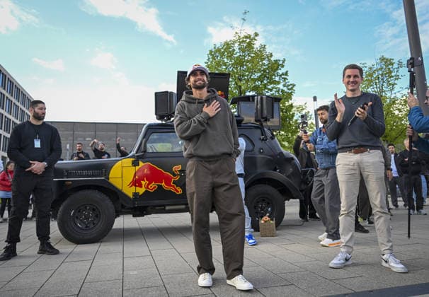 Red Bull athlete Arda Saatci welcomed in Berlin BERLIN, GERMANY - MAY 15: Red Bull athlete Arda Saatci, who completed an approximately 600-kilometer ultramarathon attempt from Death Valley National Park in California to Santa Monica Pier in 123 hours, 21 minutes, and 10 seconds, welcomed in Berlin, Germany on May 15, 2026. Thousands of people welcomed Saatci at Brandenburg Airport and showed their love for the successful athlete. Halil Sagirkaya Anadolu Berlin Germany. Editorial use only. Please get in touch for any other usage.  Copyright: x2026xAnadoluxHalilxSagirkayax