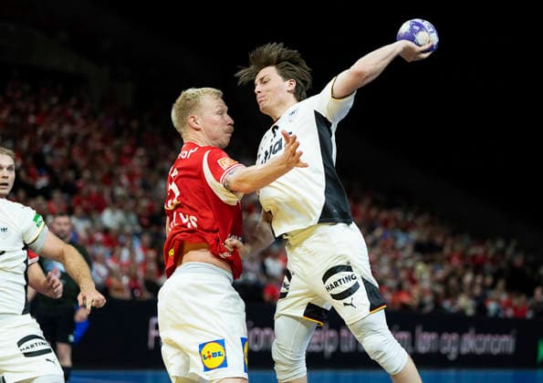 Men s Handball Denmark Germany Denmark s Magnus Saugstrup and Germany s Nils Lichtlein The Danish handball men face Germany in a test match in Copenhagen on Friday, May 15, 2026 Photo Claus Bech Ritzau Scanpix , Copenhagen Denmark  Copyright: fotograf@clausbech.dk ClausxBechx spdk20260515-214403-L