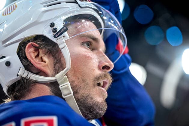 ZURICH, SWITZERLAND MAY 15 Ryan Lindgren of United States during the 2026 IIHF Ice Hockey World Championship Switzerland game between USA and Switzerland at Swiss Life Arena on May 15, 2026 in Zurich, Zurich Zurich Swiss Life Arena Zurich Switzerland Copyright: xJustPictures.ch AndreaxBrancax jp-en-EuSpIm-JP7_ANB_US_Sui_15052026_0206