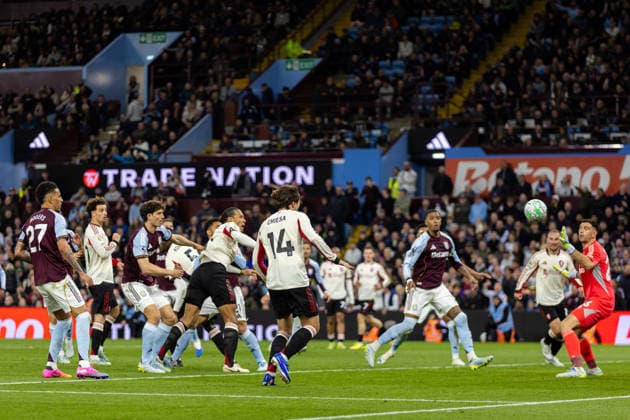 Football - FA Premier League - Aston Villa FC v Liverpool FC BIRMINGHAM, ENGLAND - Friday, May 15, 2026: Liverpool s captain Virgil van Dijk scores his side s second goal during the FA Premier League match between Aston Villa FC and Liverpool FC at Villa Park. (Photo by David Rawcliffe Propaganda) BIRMINGHAM Villa Park WEST MIDLANDS ENGLAND  Copyright: xDavidxRawcliffex P2026-05-15-Aston Villa_Liverpool-107