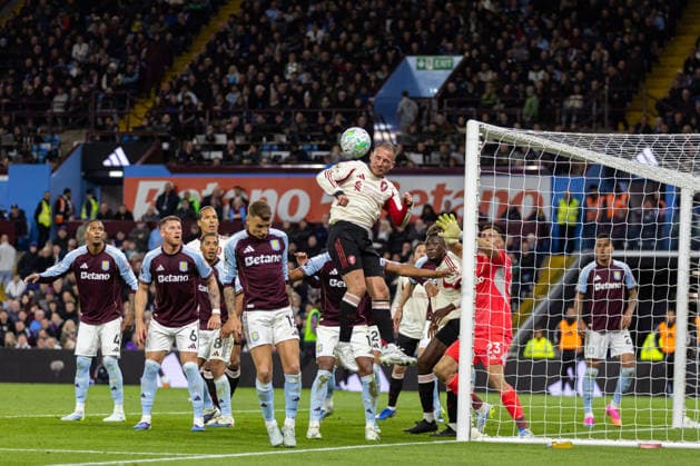 Football - FA Premier League - Aston Villa FC v Liverpool FC BIRMINGHAM, ENGLAND - Friday, May 15, 2026: Liverpool s Alexis Mac Allister jumps for a header during the FA Premier League match between Aston Villa FC and Liverpool FC at Villa Park. (Photo by David Rawcliffe Propaganda) BIRMINGHAM Villa Park WEST MIDLANDS ENGLAND  Copyright: xDavidxRawcliffex P2026-05-15-Aston Villa_Liverpool-115