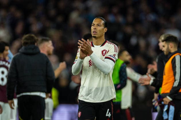 Football - FA Premier League - Aston Villa FC v Liverpool FC BIRMINGHAM, ENGLAND - Friday, May 15, 2026: Liverpool s captain Virgil van Dijk applauds the travelling supporters after the FA Premier League match between Aston Villa FC and Liverpool FC at Villa Park. Aston Villa won 4-2. (Photo by David Rawcliffe Propaganda) BIRMINGHAM Villa Park WEST MIDLANDS ENGLAND  Copyright: xDavidxRawcliffex P2026-05-15-Aston Villa_Liverpool-122