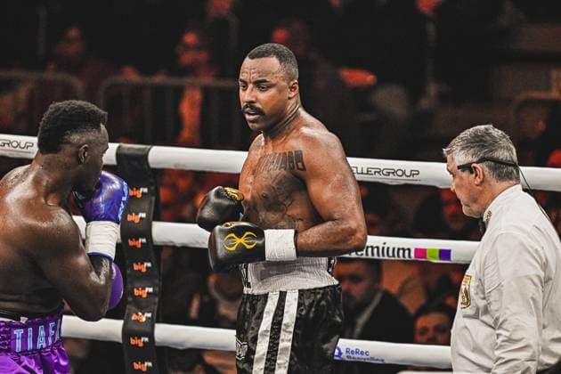 At the Ringside Zone - Night of the Heavyweights in the SAP Arena Mannheim, Nelvie Tiafack met Mateus Munhoz The photo gallery shows intense scenes of the heavyweight duel, tough exchanges and emotional moments of a top-class boxing evening in front of thousands of spectators Ringside, 15 05 2026, Mannheim, SAP Arena Copyright: xspeedshotx