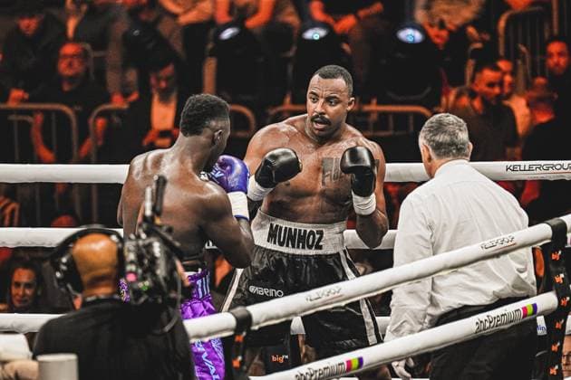 At the Ringside Zone - Night of the Heavyweights in the SAP Arena Mannheim, Nelvie Tiafack met Mateus Munhoz The photo gallery shows intense scenes of the heavyweight duel, tough exchanges and emotional moments of a top-class boxing evening in front of thousands of spectators Ringside, 15 05 2026, Mannheim, SAP Arena Copyright: xspeedshotx
