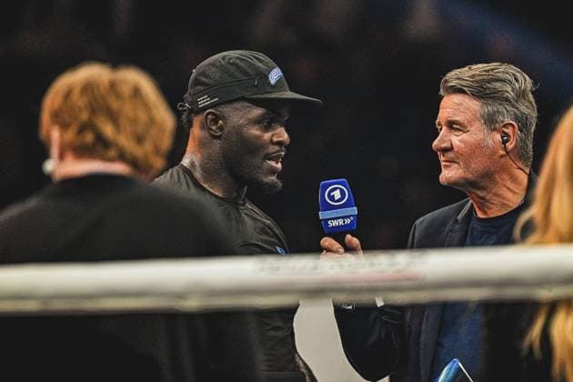 At the Ringside Zone - Night of the Heavyweights in the SAP Arena Mannheim, Nelvie Tiafack met Mateus Munhoz The photo gallery shows intense scenes of the heavyweight duel, tough exchanges and emotional moments of a top-class boxing evening in front of thousands of spectators Ringside, 15 05 2026, Mannheim, SAP Arena Copyright: xspeedshotx