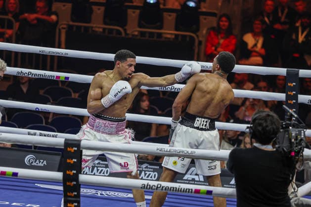 Oluwole Ciosek vs Shae Green at Ringside Series 2026 Night of Heavyweights on 15 05 26 at SAP Arena, Mannheim xamx Photo Alfio Marino Copyright: