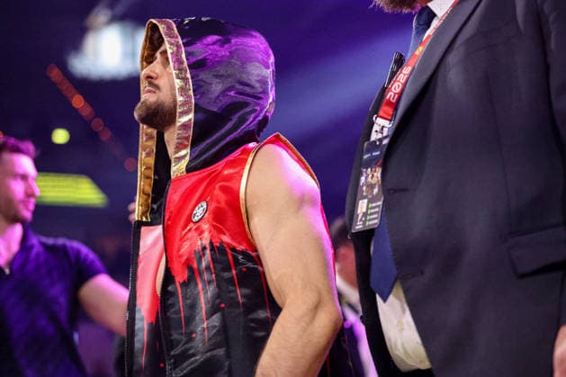 Devrim Gökduman entering the ring Devrim Gökduman vs Franklyn Dwomoh at Ringside Series 2026 Night of Heavyweights on 15 05 26 at SAP Arena, Mannheim xamx Photo Alfio Marino Copyright: