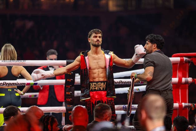 Devrim Gökduman entering the ring Devrim Gökduman vs Franklyn Dwomoh at Ringside Series 2026 Night of Heavyweights on 15 05 26 at SAP Arena, Mannheim xamx Photo Alfio Marino Copyright: