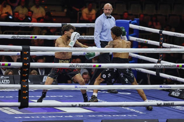Devrim Gökduman left vs Franklyn Dwomoh right at Ringside Series 2026 Night of Heavyweights on 15 05 26 at SAP Arena, Mannheim xamx Photo Alfio Marino Copyright: