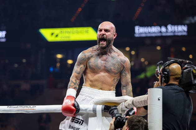 Joy at Edmon Avagyan after his victory Edmon RInglife Avagyan vs Patrick Fiala at the Ringside Series 2026 Night of Heavyweights on 15 05 26 in SAP Arena, Mannheim xamx Photo Alfio Marino Copyright: