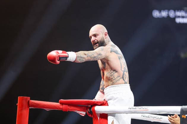 Joy at Edmon Avagyan after his victory Edmon RInglife Avagyan vs Patrick Fiala at the Ringside Series 2026 Night of Heavyweights on 15 05 26 in SAP Arena, Mannheim xamx Photo Alfio Marino Copyright: