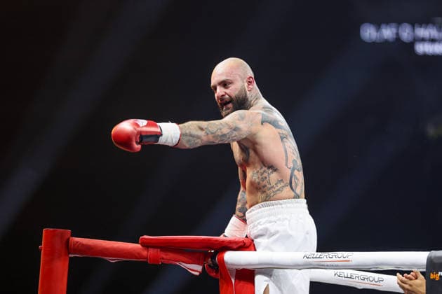 Joy at Edmon Avagyan after his victory Edmon RInglife Avagyan vs Patrick Fiala at the Ringside Series 2026 Night of Heavyweights on 15 05 26 in SAP Arena, Mannheim xamx Photo Alfio Marino Copyright: