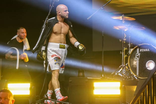 Patrick Fiala entering Edmon RInglife Avagyan vs Patrick Fiala at Ringside Series 2026 Night of Heavyweights on 15 05 26 at SAP Arena, Mannheim xamx Photo Alfio Marino Copyright: