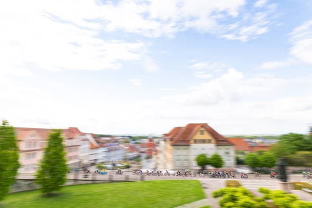 15 05 2026, GER, road bike, men women juniors, season 2025, 26 TMP Jugentour Kleine Friedensfahrt, 1 stage circuit race Residenzstadt Gotha On 3 competition days from 15 05 17 05 2026, almost 350 athletes from 7 countries competed in the categories Everyman, Beginner, U15m, U17w and U17m at the start of the 25th edition of the TMP Jugentour Kleine Friedensfahrt 2025 In addition to the individual time trial, there are 3 other stages to be completed in the Gotha district, organized by RSC Waltershausen Gotha e V Stage 1 was a circuit in Gotha, with the U15m having to complete 16.8km, the U17w 25.2km and the U17m 31.5km 99867 Gotha Schloss Friedenstein Historisc Thüringen Germany