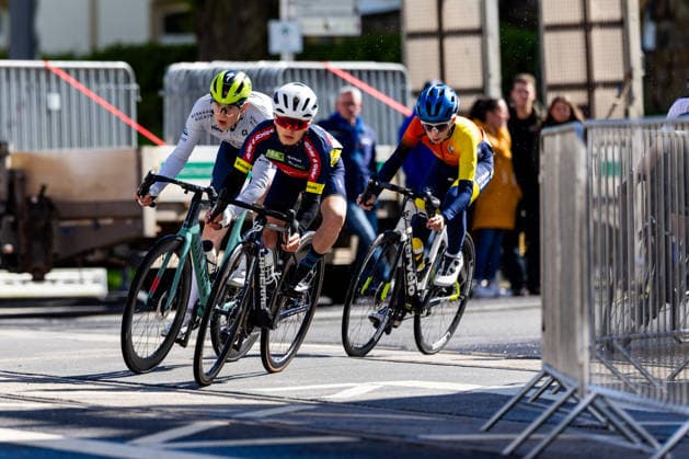 15 05 2026, GER, road bike, men women juniors, season 2025, 26 TMP Jugentour Kleine Friedensfahrt, 1 stage circuit race Residenzstadt Gotha On 3 competition days from 15 05 17 05 2026, almost 350 athletes from 7 countries competed in the categories Everyman, Beginner, U15m, U17w and U17m at the start of the 25th edition of the TMP Jugentour Kleine Friedensfahrt 2025 In addition to the individual time trial, there are 3 further stages to be completed in the Gotha district, organized by RSC Waltershausen Gotha e V Stage 1 was a circuit in Gotha, with the U15m having to complete 16.8km, the U17w 25.2km and the U17m 31.5km 99867 Gotha Schloss Friedenstein Historisc Thüringen Germany