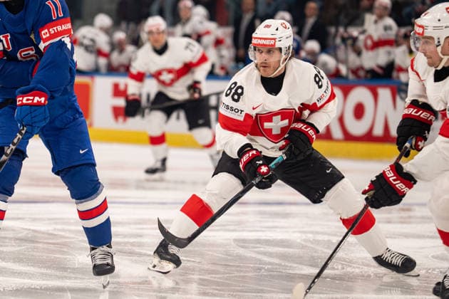 ZURICH, ZURICH - MAY 15: Christoph Bertschy of Switzerland during the 2026 IIHF World Championship, WM, Weltmeisterschaft Group A match between Switzerland and USA at Swiss Life Arena on May 15, 2026 in Zurich, Zurich, Switzerland. Copyright: xLivioxBaeriswylx xSPPx Sportspressphoto_SPR147420
