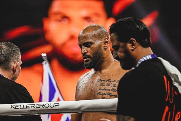 At the ringside event Night of the Heavyweights on 15 05 2026 in the SAP Arena Mannheim, professional boxer Nick Webb mentally prepares for his match The boxer stands focused on the ring rope, accompanied by his team in his corner Ringside, 15 05 2026, Mannheim, SAP Arena Copyright: xspeedshotx