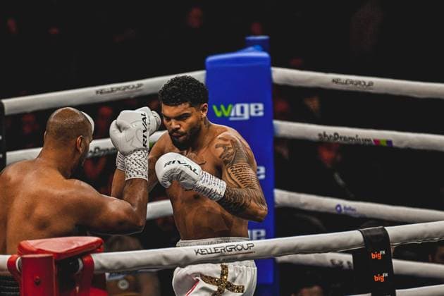 Exciting moment in the ring with Emanuel Odiase 903 VIP at the Ringside Zone in the SAP Arena Ringside, 15 05 2026, Mannheim, SAP Arena Copyright: xspeedshotx