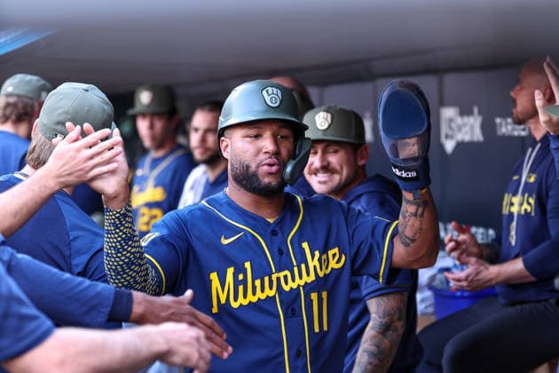 May 15th, 2026: Milwaukee Brewers left fielder Jackson Chourio (11) celebrates in the dugout after scoring on a RBI single hit by Milwaukee Brewers catcher William Contreras (24) in the first inning during a MLB, Baseball Herren, USA Baseball game between the Milwaukee Brewers and the Minnesota Twins at Target Field in Minneapolis, Minnesota. CSM Minneapolis USA - ZUMAc04_ 20260515_zma_c04_012 Copyright: xStevenxGarciax