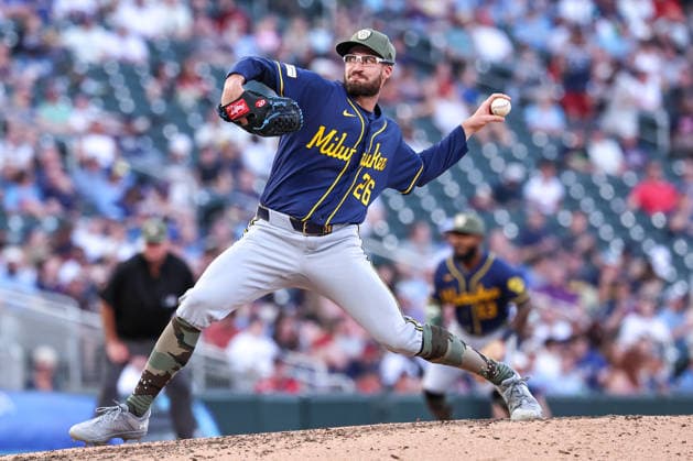 May 15th, 2026: Milwaukee Brewers pitcher Aaron Ashby (26) pitches in the sixth inning during a MLB, Baseball Herren, USA Baseball game between the Milwaukee Brewers and the Minnesota Twins at Target Field in Minneapolis, Minnesota. CSM Minneapolis USA - ZUMAc04_ 20260515_zma_c04_037 Copyright: xStevenxGarciax