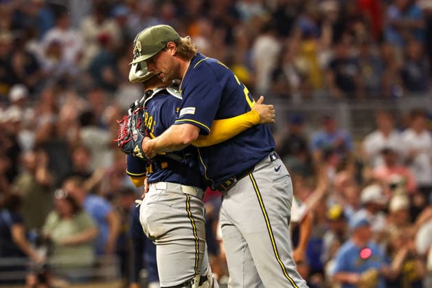 May 15th, 2026: Milwaukee Brewers pitcher Trevor Megill (29) and Milwaukee Brewers catcher William Contreras (24) celebrate the win in the ninth inning during a MLB, Baseball Herren, USA Baseball game between the Milwaukee Brewers and the Minnesota Twins at Target Field in Minneapolis, Minnesota. CSM Minneapolis USA - ZUMAc04_ 20260515_zma_c04_056 Copyright: xStevenxGarciax