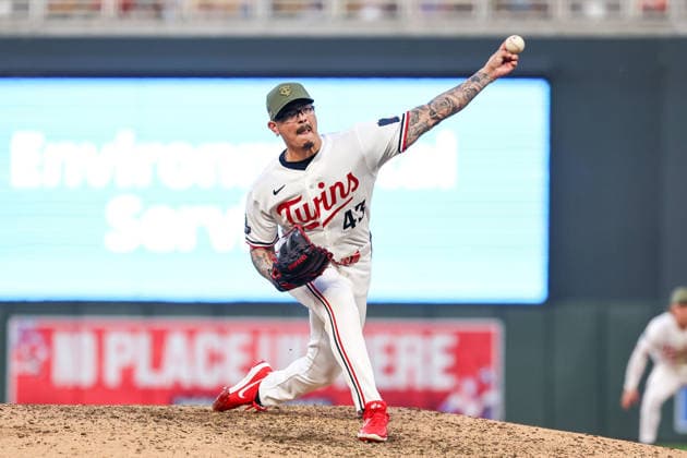 May 15th, 2026: Minnesota Twins pitcher Anthony Banda (43) pitches in the eighth inning during a MLB, Baseball Herren, USA Baseball game between the Milwaukee Brewers and the Minnesota Twins at Target Field in Minneapolis, Minnesota. CSM Minneapolis USA - ZUMAc04_ 20260515_zma_c04_055 Copyright: xStevenxGarciax
