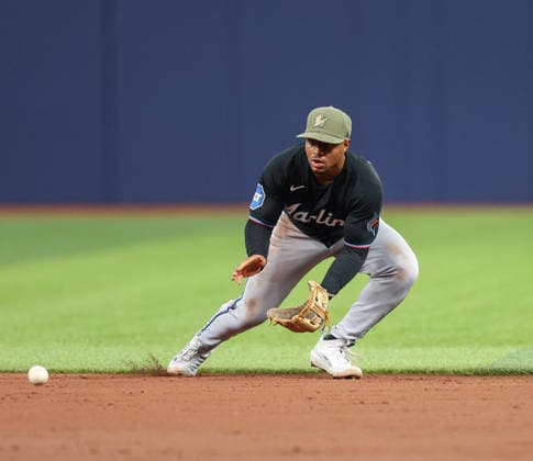 May 15, 2026, U.S.: Miami Marlins second baseman XAVIER EDWARDS (9) fields a ground ball against the Miami Marlins. The Tampa Bay Rays hosted the Miami Marlins at Tropicana Field in St. Petersburg, FL. U.S. - ZUMAm299 20260515_znp_m299_025 Copyright: xTaylorxMcFeex