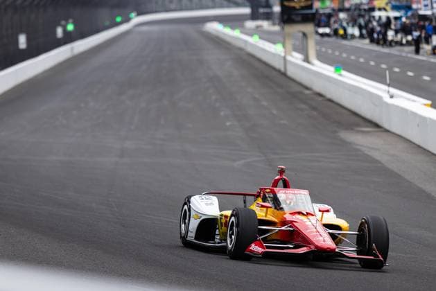 May 15, 2026, Speedway, Indiana, USA: JOSEF NEWGARDEN, driver of the No. 2 Chevrolet for Team Penske, drives into Turn 1 during Fast Friday of the 110th Indianapolis 500 at Indianapolis Motor Speedway. IndyCar, Indy Car, IRL, USA 2026: Indy 500 Fast Friday Practice  - ZUMAw173 20260515_zsp_w173_030 Copyright: xLukexWelshx