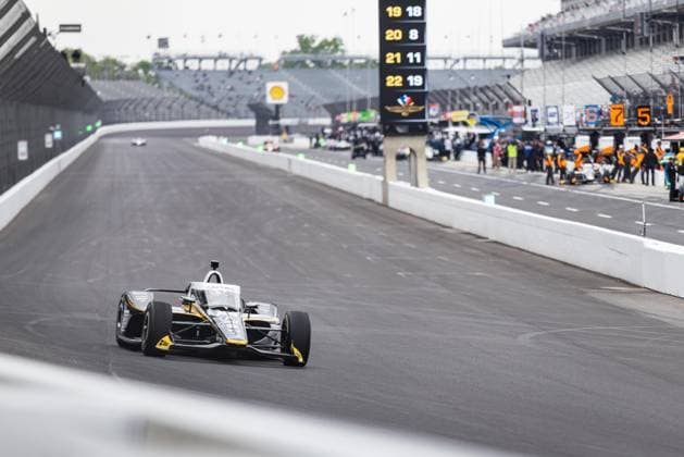May 15, 2026, Speedway, Indiana, USA: MARCUS ARMSTRONG, driver of the No. 66 Honda for Meyer Shank Racing w Curb Agajanian, drives into Turn 1 during Fast Friday of the 110th Indianapolis 500 at Indianapolis Motor Speedway. Speedway USA - ZUMAw173 20260515_zsp_w173_037 Copyright: xLukexWelshx