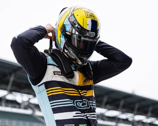 May 15, 2026, Speedway, Indiana, USA: ALEXANDER ROSSI, driver of the No. 20 Chevrolet for Ed Carpenter Racing, gets suited up on pit lane during Fast Friday of the 110th Indianapolis 500 at Indianapolis Motor Speedway. Speedway USA - ZUMAw173 20260515_zsp_w173_049 Copyright: xLukexWelshx