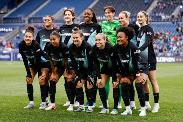 SEATTLE, WA - MAY 15: Players from Gotham FC pose for a photo before a game between Gotham FC and the Seattle Reign on May 15, 2026 at Lumen Field in Seattle, Washington. (Photo by Henry Rodenburg Icon Sportswire) SOCCER: MAY 15 NWSL Seattle Reign FC vs Gotham FC EDITORIAL USE ONLY Icon26051501