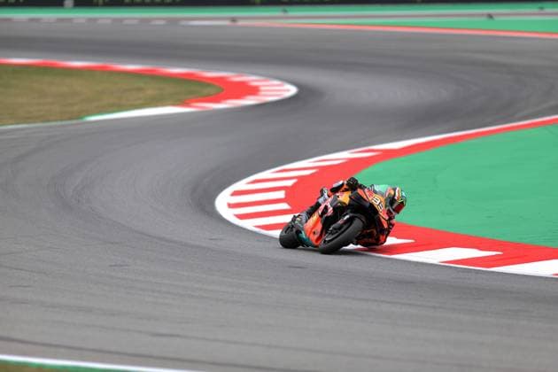 May 15, 2026, Sabadell, Barcelona, Spain: Montmelo Spain May 15, 2026 Brad Binder (33 ZAF KTM) during race at the MotoGP Catalonia Grand Prix 2025 in Montmelo Spain on 15 September 2026 MotoGP 2026: Catalonia Grand Prix  - ZUMAu50_ 20260515_zsp_u50_034 Copyright: xXavixUrgelesx