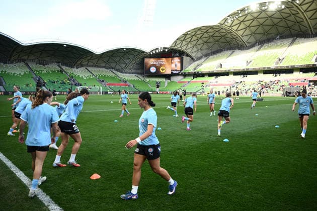 ALEAGUE WOMENS GRAND FINAL, Melbourne City players warm up ahead of the A-League Women Grand Final match between Melbourne City and Wellington Phoenix at in Melbourne, Saturday, May 16, 2026. ( NO ARCHIVING, EDITORIAL USE ONLY MELBOURNE VICTORIA AUSTRALIA  Copyright: xJOELxCARRETTx 20260516190182042433