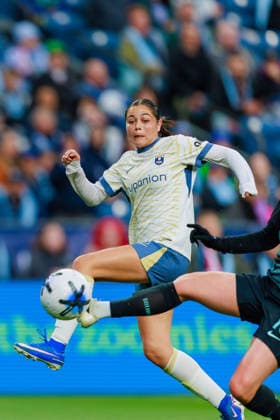 May 15, 2026, Seattle, Washington, USA: Seattle Reign FC Forward EMERI ADAMES (7) in action during a NWSL 2026 regular season game between Seattle Reign FC and NY Gotham FC at Lumen Field in Seattle on May 15, 2026. Gotham FC won 2:0. 2026 Soccer: NWSL Seattle Reign 0:2 NY Gotham  - ZUMAw150 20260515_zsp_w150_001 Copyright: xJasonxWangx