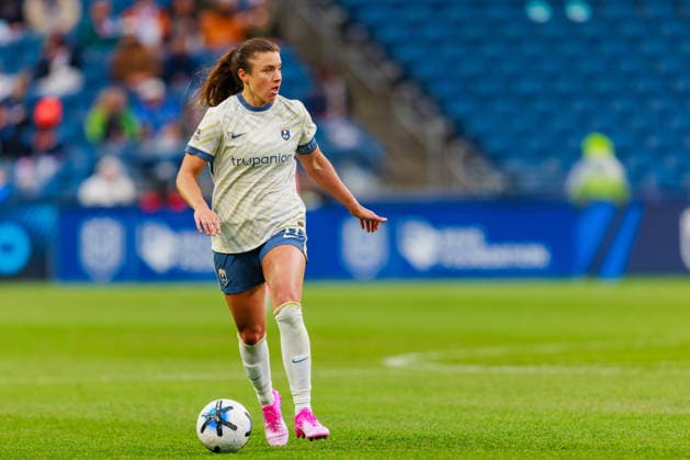 May 15, 2026, Seattle, Washington, USA: Seattle Reign FC Defender SOFIA HUERTA (11) in action during a NWSL 2026 regular season game between Seattle Reign FC and NY Gotham FC at Lumen Field in Seattle on May 15, 2026. Gotham FC won 2:0. Seattle USA - ZUMAw150 20260515_zsp_w150_006 Copyright: xJasonxWangx