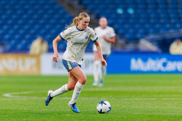 May 15, 2026, Seattle, Washington, USA: Seattle Reign FC Forward MADDIE DAHLIEN (5) in action during a NWSL 2026 regular season game between Seattle Reign FC and NY Gotham FC at Lumen Field in Seattle on May 15, 2026. Gotham FC won 2:0. Seattle USA - ZUMAw150 20260515_zsp_w150_027 Copyright: xJasonxWangx