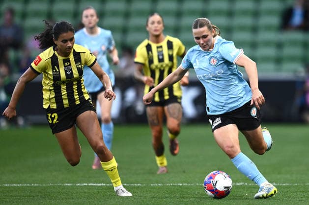 ALEAGUE WOMENS GRAND FINAL, Leticia McKenna of Melbourne City (right) during the A-League Women Grand Final match between Melbourne City and Wellington Phoenix at in Melbourne, Saturday, May 16, 2026. ( NO ARCHIVING, EDITORIAL USE ONLY MELBOURNE VICTORIA AUSTRALIA  Copyright: xJOELxCARRETTx 20260516179610666358