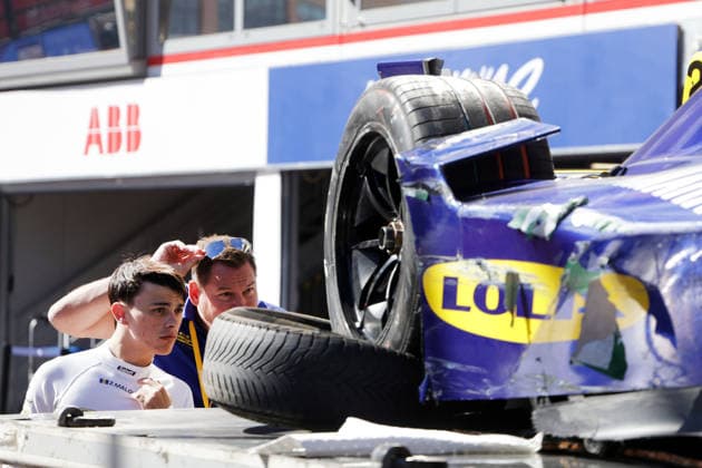 Zan Maloney BAR together with Fred Espinos FRA Technical Director inspecting the damaged Lola Yamaha 22 on the tow truck in front of the pits after the accident, FIA Formula E World Championship Season 12, Monaco E Prix, MonteCarlo, MC, 16 05 2026,