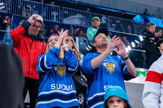 xxkeikkaxx 20260515 Swiss Life Arena, Zurich, Switzerland. IIHF Ice hockey, Eishockey World Championships match Finland vs Germany Team Finland Fans Photo by Pasi Suokko All Over Press  1.06181910