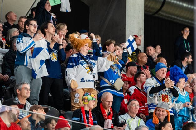 xxkeikkaxx 20260515 Swiss Life Arena, Zurich, Switzerland. IIHF Ice hockey, Eishockey World Championships match Finland vs Germany Team Finland Fans Photo by Pasi Suokko All Over Press  1.06181892